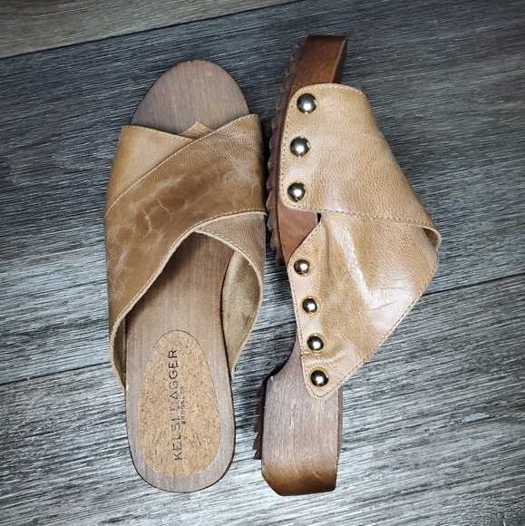 KELSI DAGGER Brooklyn Wood Leather Heeled Sandals - Picture 3 of 11